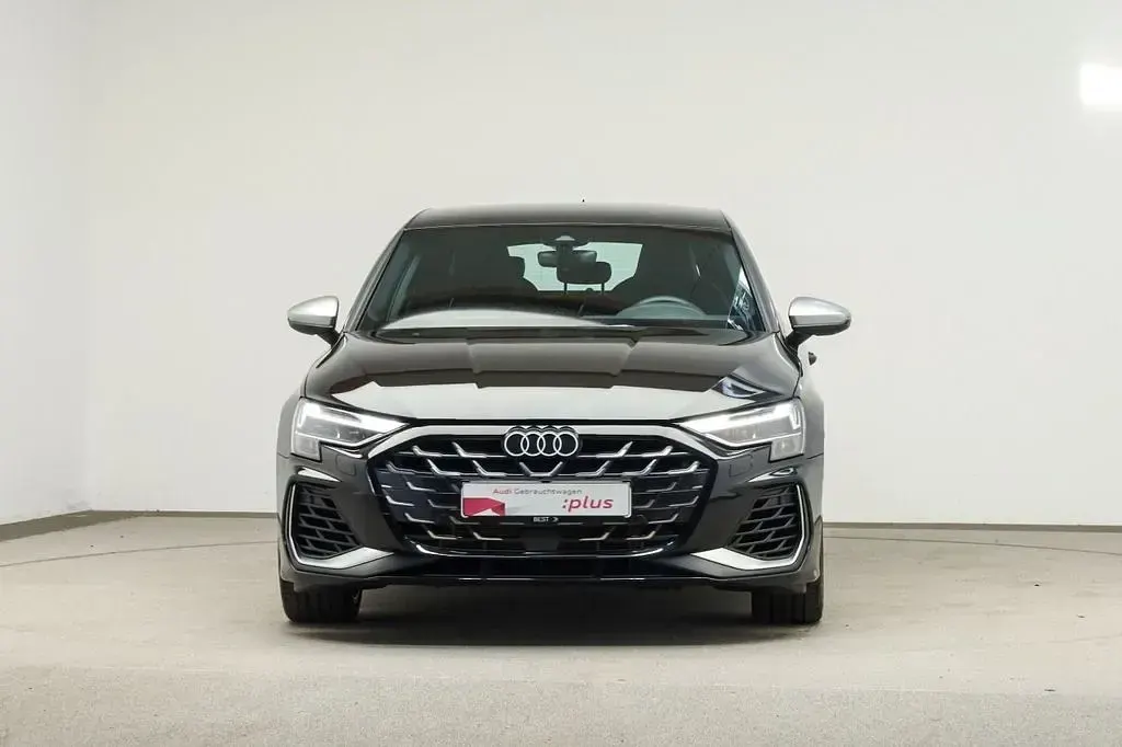 Gebraucht Audi S3 Ambiente 333 PS (244 kW) 2025 Mythosschwarz metallic Limousine
