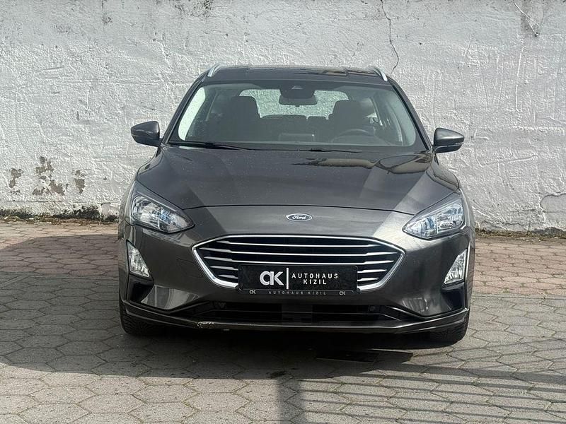 Gebraucht Ford Focus Cool & Connect 95 PS (69 kW) 2021 Andere Limousine