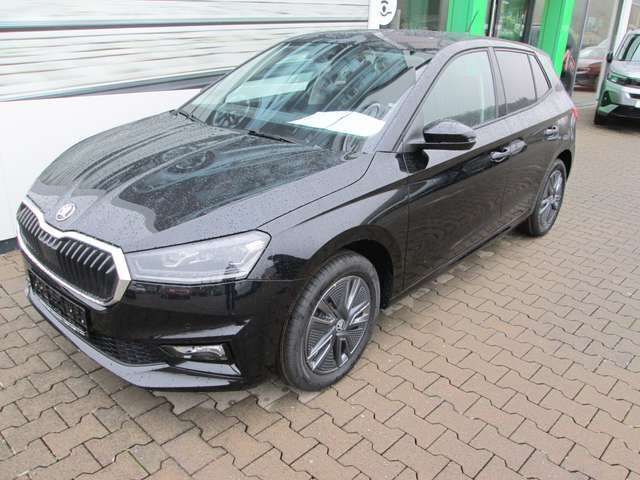 Schwarzmagic perleffekt Neu 2025 Skoda Fabia Tour Kleinwagen | 30.570 € - Bild 1/4