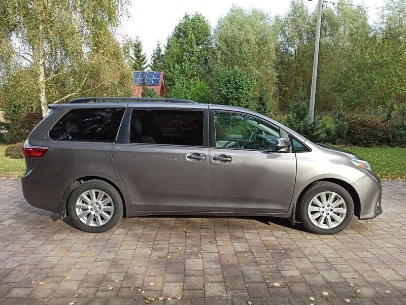 Gebraucht Toyota Sienna Limited 269 PS (197 kW) 2016 Grau Van / Kleinbus