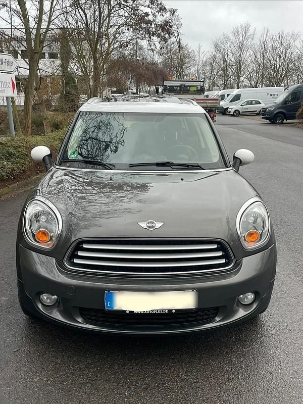 Grau Gebraucht 2012 Mini Cooper D Countryman SUV | 6.490 € (Superpreis) - Bild 1/4