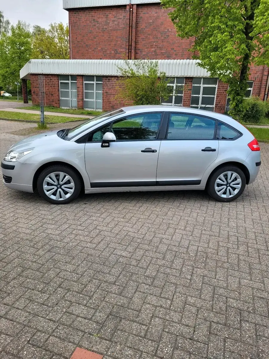 Gebraucht Citroën C4 88 PS (64 kW) 2008 Silber Kleinwagen