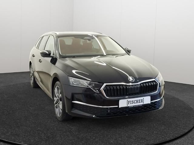 Gebraucht Skoda Octavia 150 PS (110 kW) 2025 Schwarzmagic perleffekt Kombi