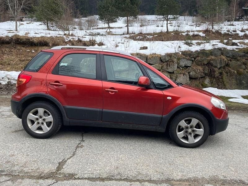 Gebraucht Fiat Sedici Dynamic 120 PS (88 kW) 2009 Orange SUV