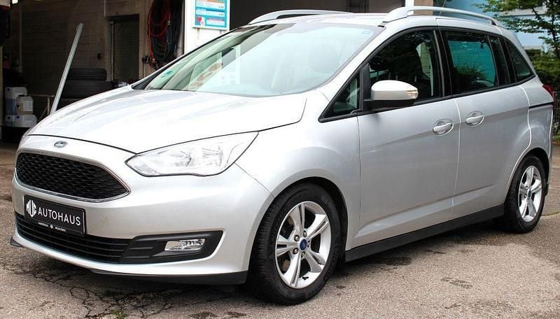 Weiß Gebraucht 2016 Ford Grand C-Max Van / Kleinbus | 6.200 € (Guter Preis) - Bild 1/4