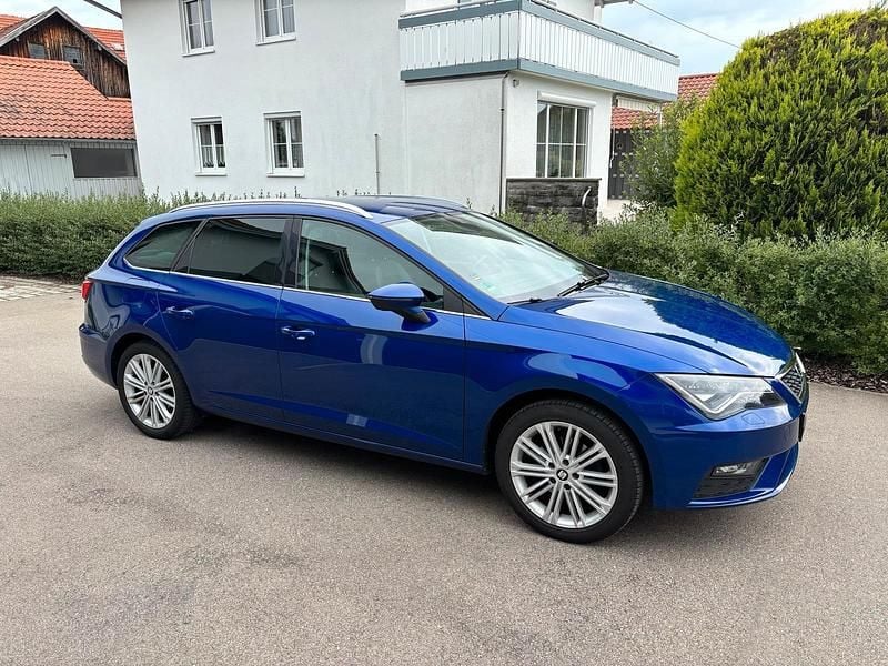 Blau Gebraucht 2017 Seat Leon Kombi | 12.700 € (Fairer Preis) - Bild 1/4