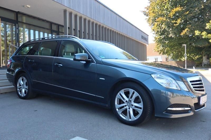 Usata Mercedes E200 184 CV (135 kW) 2011 Grigio Station wagon