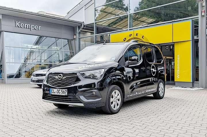 Gebraucht Opel Combo Life Ultimate 131 PS (96 kW) 2022 Schwarz Van / Kleinbus