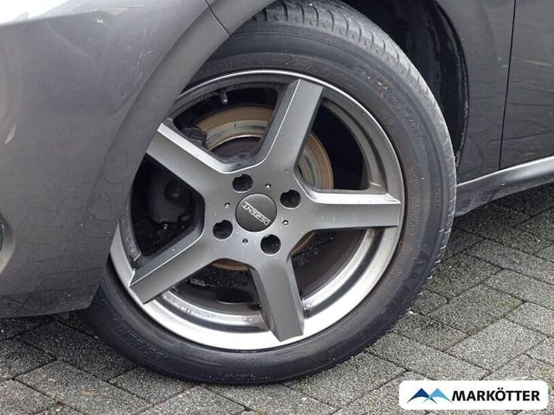 Gebraucht Peugeot 208 Signature Sky 82 PS (60 kW) 2018 Grau Kleinwagen