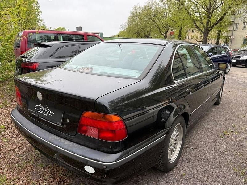 Gebraucht BMW 523 Basis 170 PS (125 kW) 1997 Schwarz Limousine