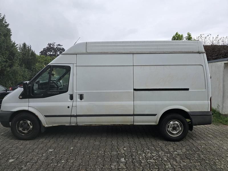 Gebraucht Ford Transit Tourneo 112 PS (82 kW) 2012 Weiß Van / Kleinbus