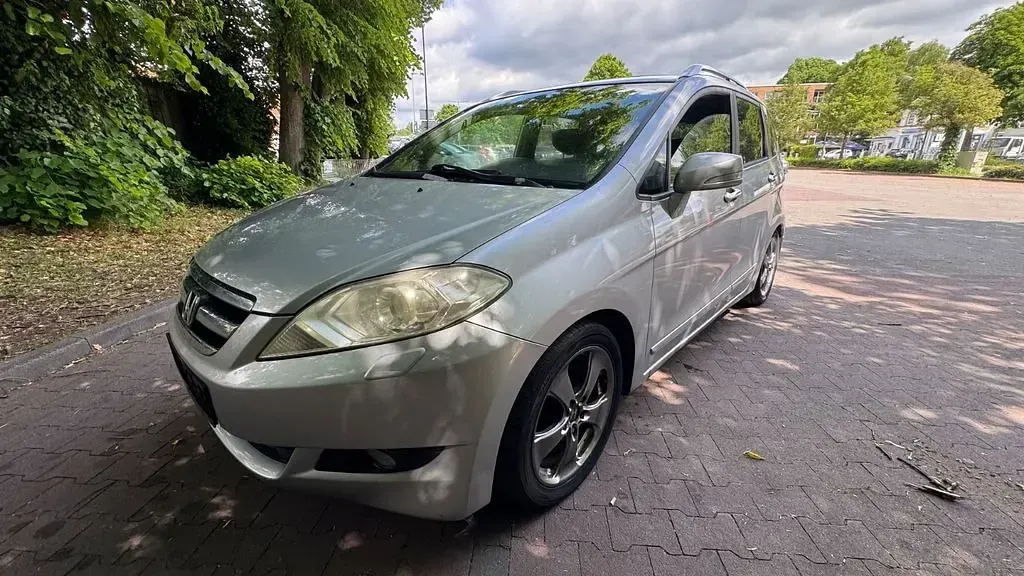 Gebraucht Honda FR-V Executive 150 PS (110 kW) 2004 Silber Van / Kleinbus