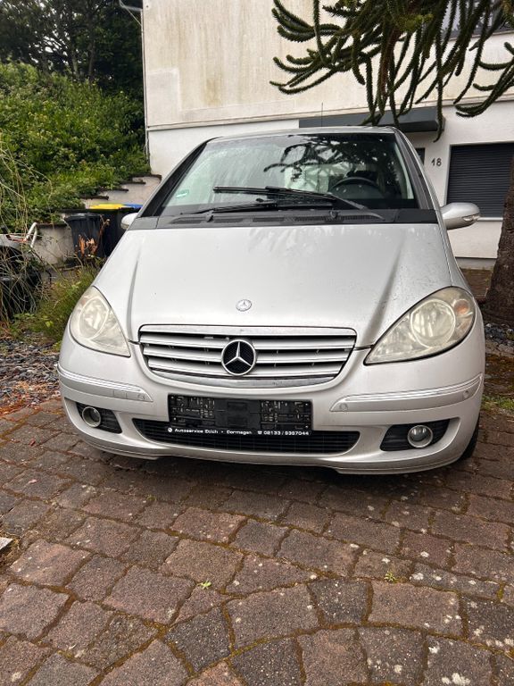 Silber Gebraucht 2005 Mercedes A200 Classic Kleinwagen | 1.500 € (Guter Preis) - Bild 1/4