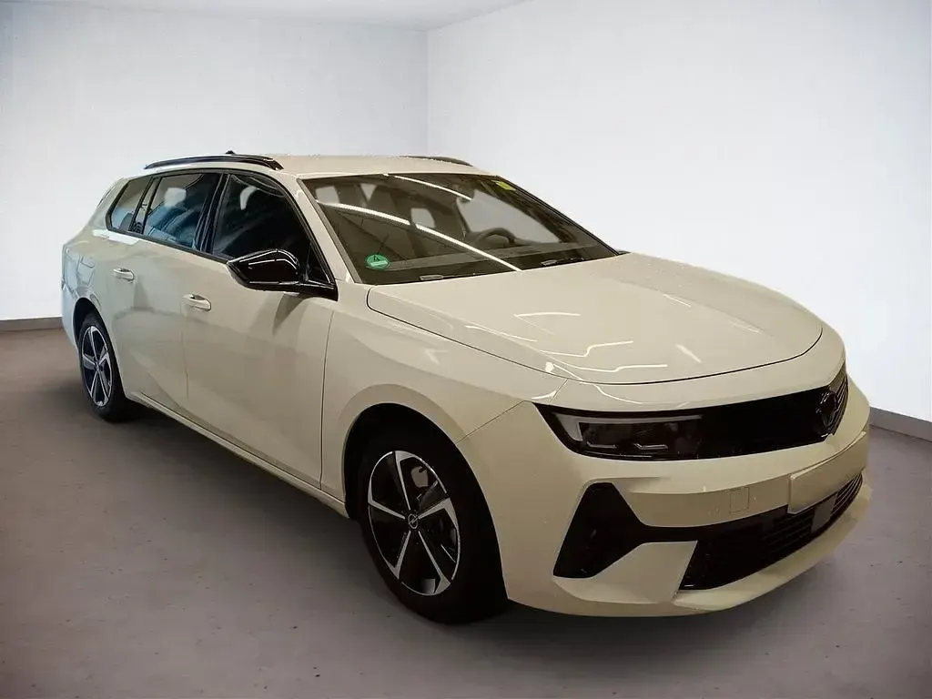 Gebraucht Opel Astra 131 PS (96 kW) 2024 Weiß Kleinwagen