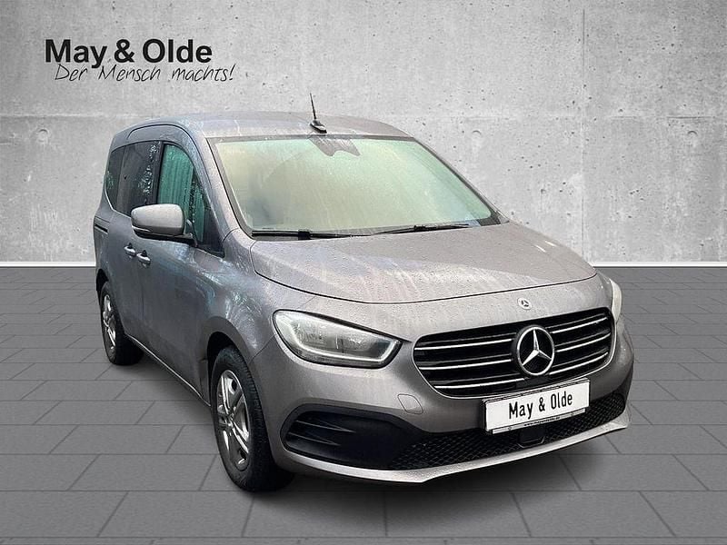 Gebraucht Mercedes T180 Style 116 PS (85 kW) 2023 Grau Van / Kleinbus