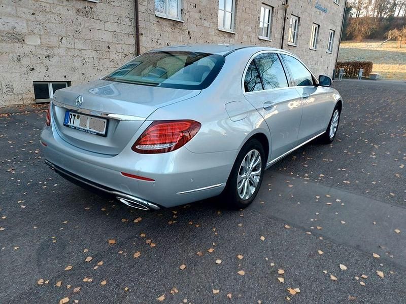 Gebraucht Mercedes E250 Exclusive 211 PS (155 kW) 2018 Grau Limousine