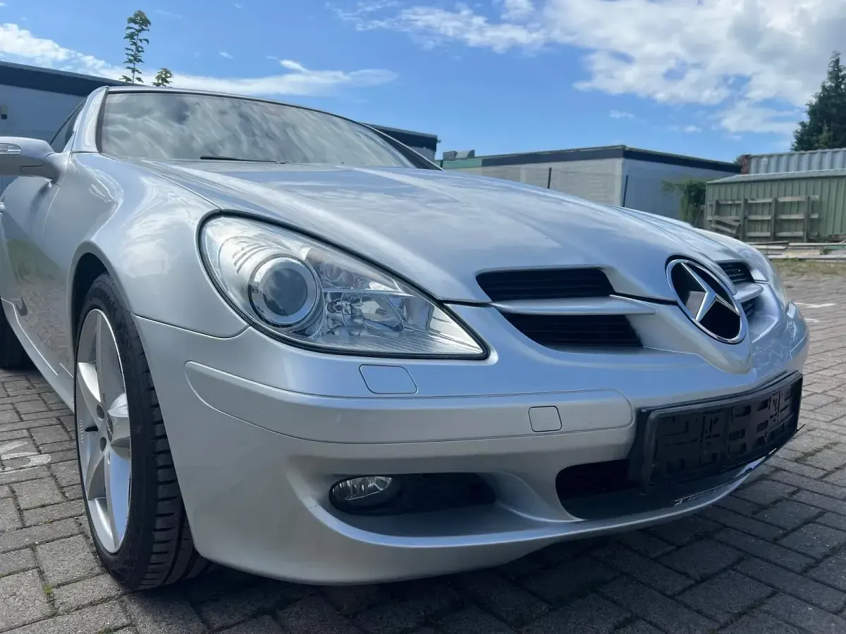 Gebraucht Mercedes SLK200 163 PS (119 kW) 2006 Silber Cabrio