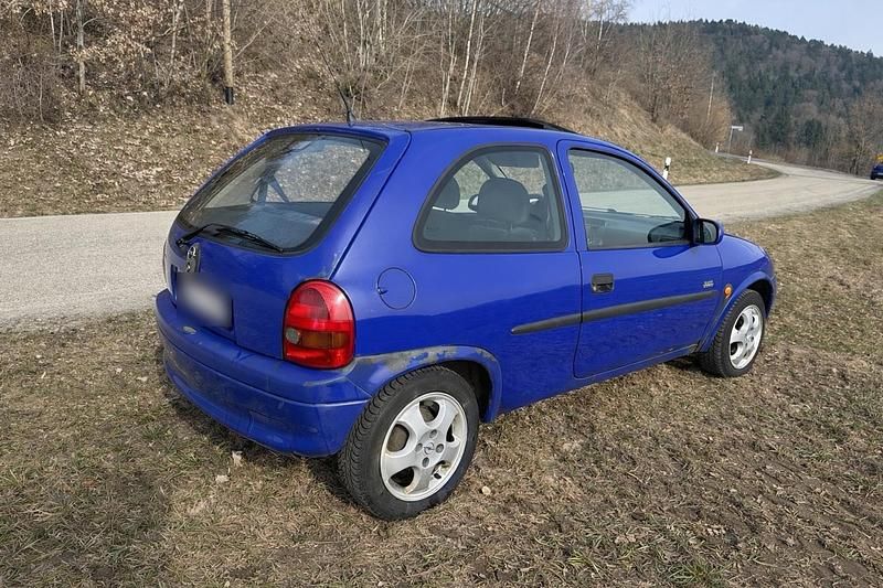 Gebraucht Opel Corsa 54 PS (39 kW) 2000 Blau Kleinwagen