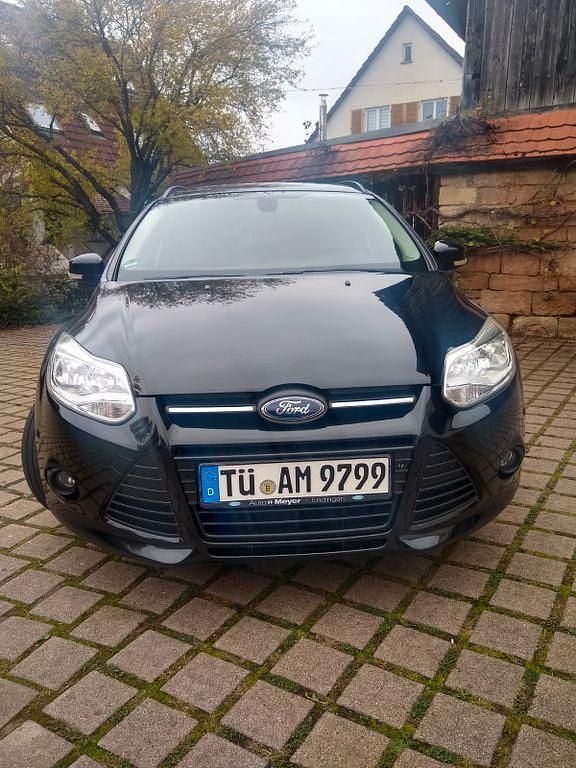 Schwarz Gebraucht 2013 Ford Focus SYNC Edition Limousine | 4.400 € (Fairer Preis) - Bild 1/4