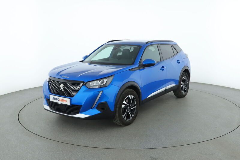 Blau Gebraucht 2020 Peugeot 2008 Allure SUV | 21.080 € (Etwas zu teuer) - Bild 1/4