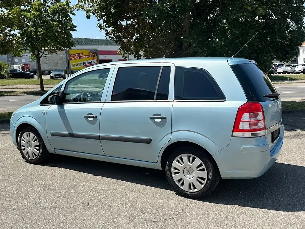Gebraucht Opel Zafira Selection 140 PS (102 kW) 2009 Blau Van / Kleinbus
