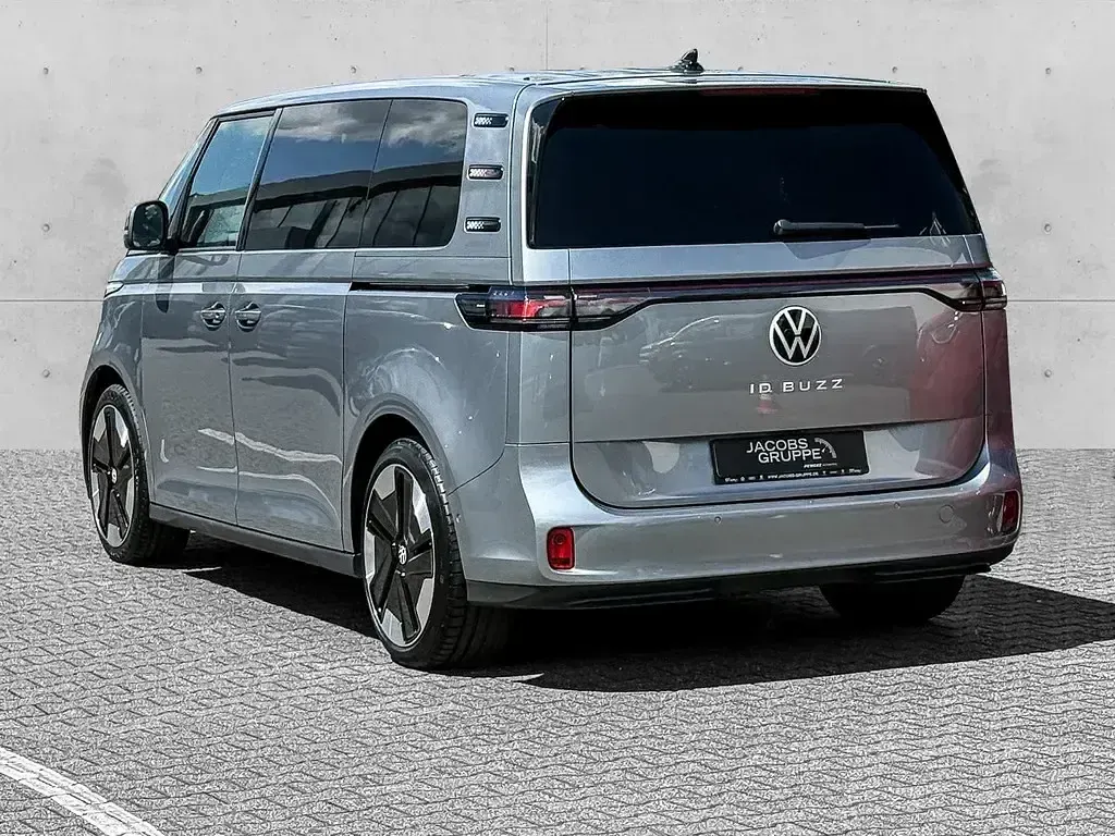 Gebraucht VW ID. Buzz Pro 110 kW (150 PS) 2024 Silber Van / Kleinbus