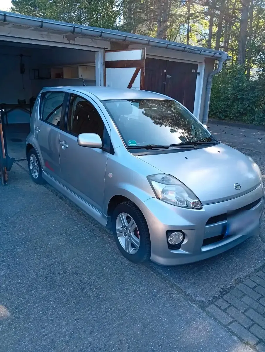 Gebraucht Daihatsu Sirion 88 PS (64 kW) 2006 Silber Kleinwagen