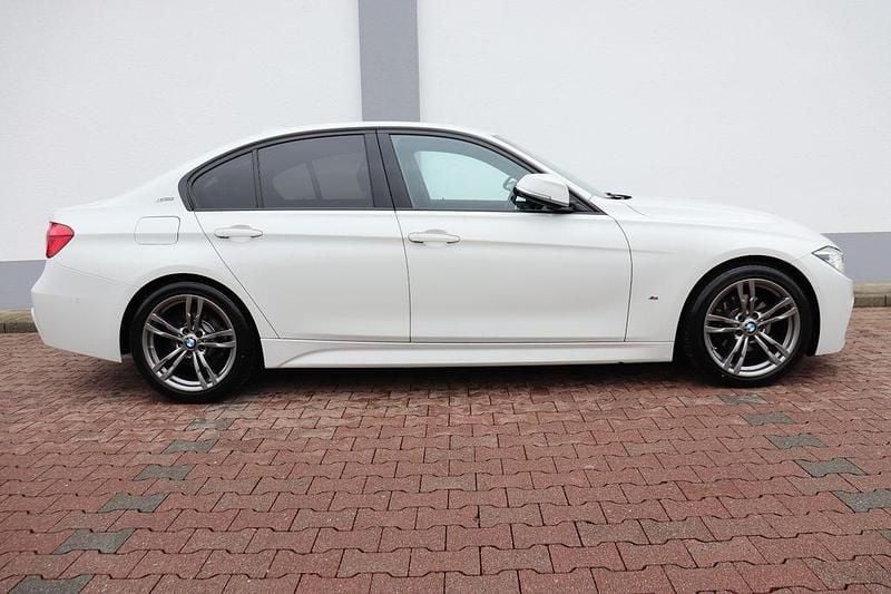 Gebraucht BMW 330e Performance 252 PS (185 kW) 2018 Weiß Limousine