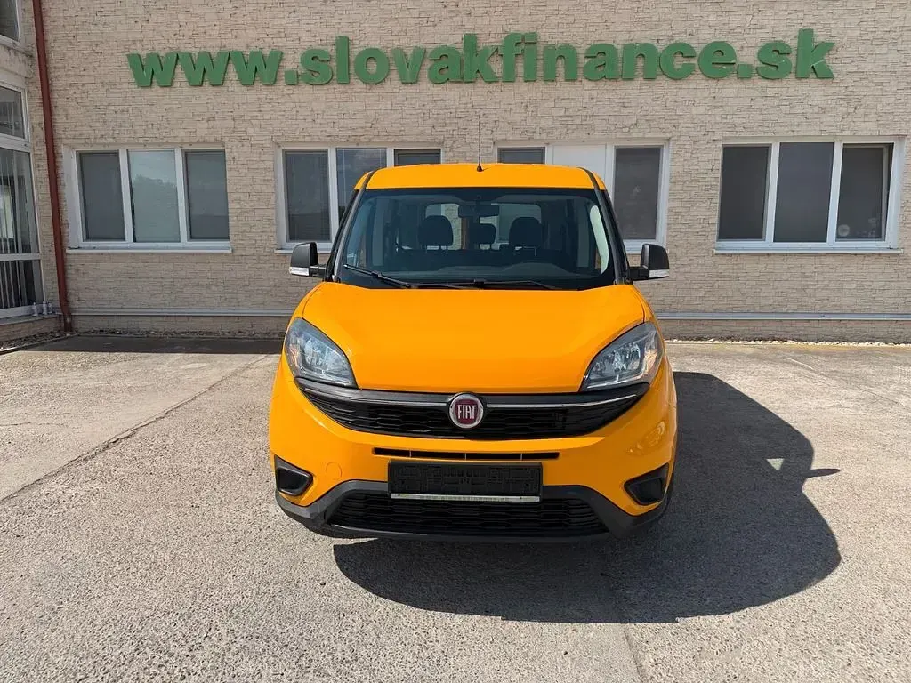 Usata Fiat Doblò 120 CV (88 kW) 2018 Monovolume