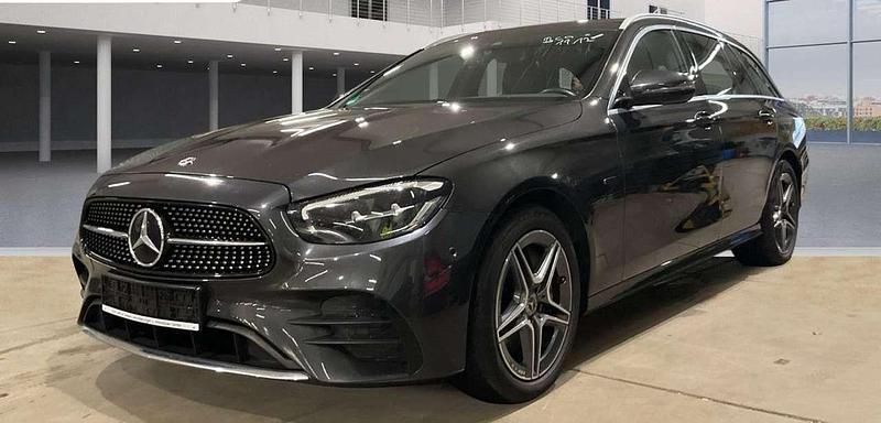 Gebraucht Mercedes E300 AMG 306 PS (225 kW) 2020 Graphitgrau Kombi