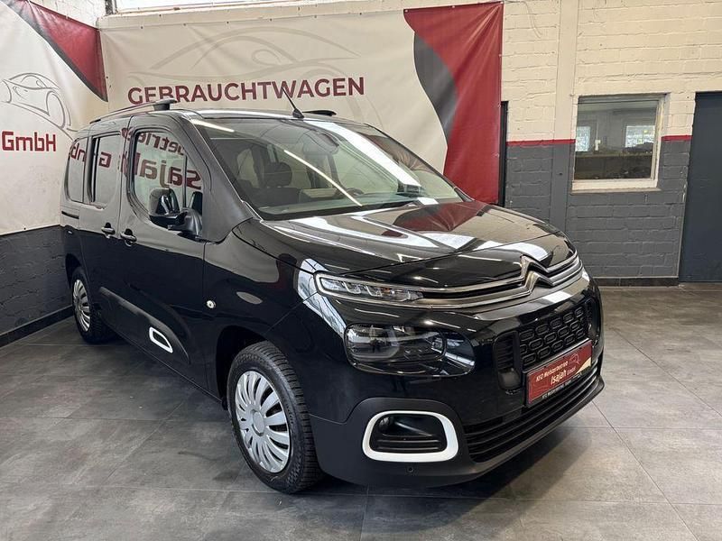 Schwarz Gebraucht 2020 Citroën Berlingo Shine Van / Kleinbus | 19.990 € (Teuer) - Bild 1/4
