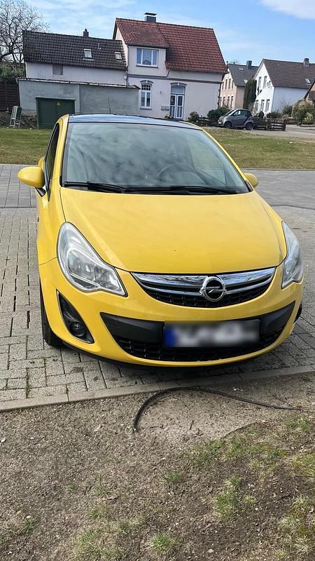 Gebraucht Opel Corsa Eco 100 PS (73 kW) 2011 Gelb Kleinwagen