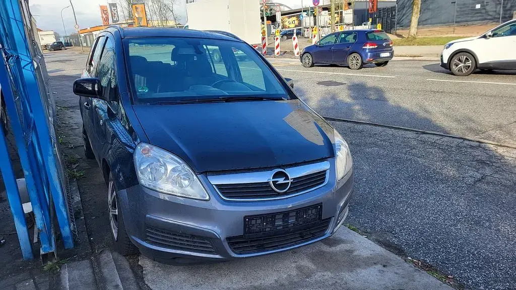 Gebraucht Opel Zafira 116 PS (85 kW) 2009 Schwarz Van / Kleinbus