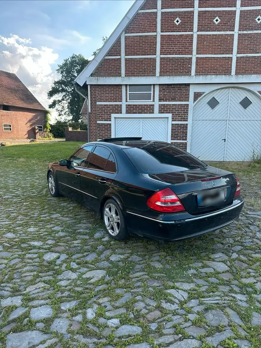 Gebraucht Mercedes E350 272 PS (200 kW) 2005 Schwarz Limousine