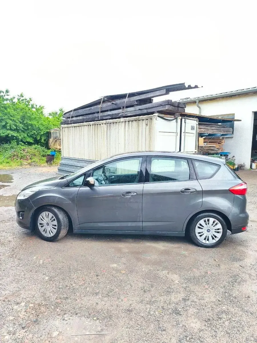 Gebraucht Ford C-MAX 101 PS (74 kW) 2015 Braun Van / Kleinbus