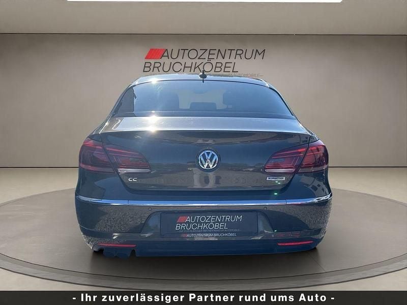 Usado VW CC 140 HP (102 kW) 2014 Castanho Sedan