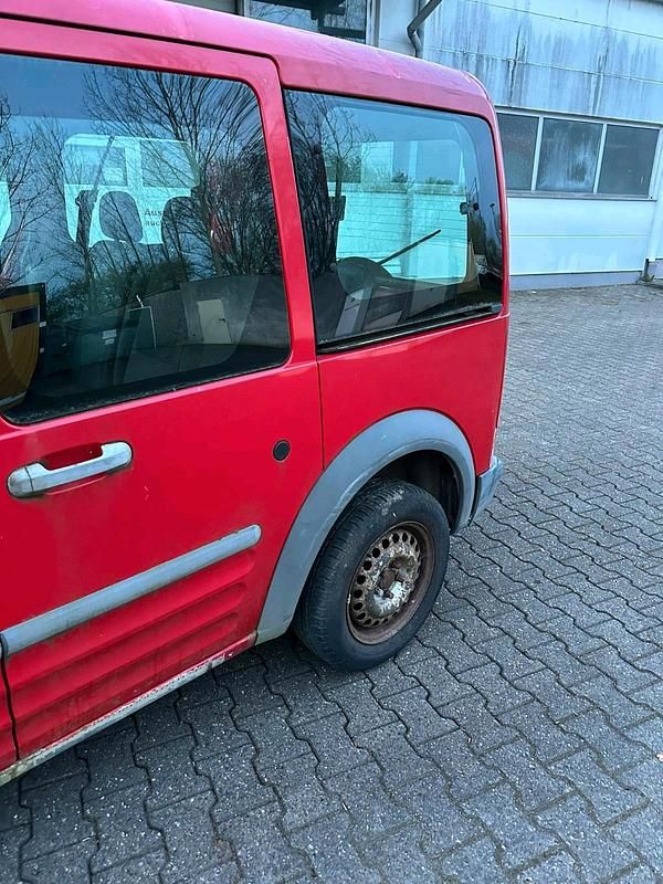 Gebraucht Ford Tourneo Connect 116 PS (85 kW) 2004 Rot Van / Kleinbus