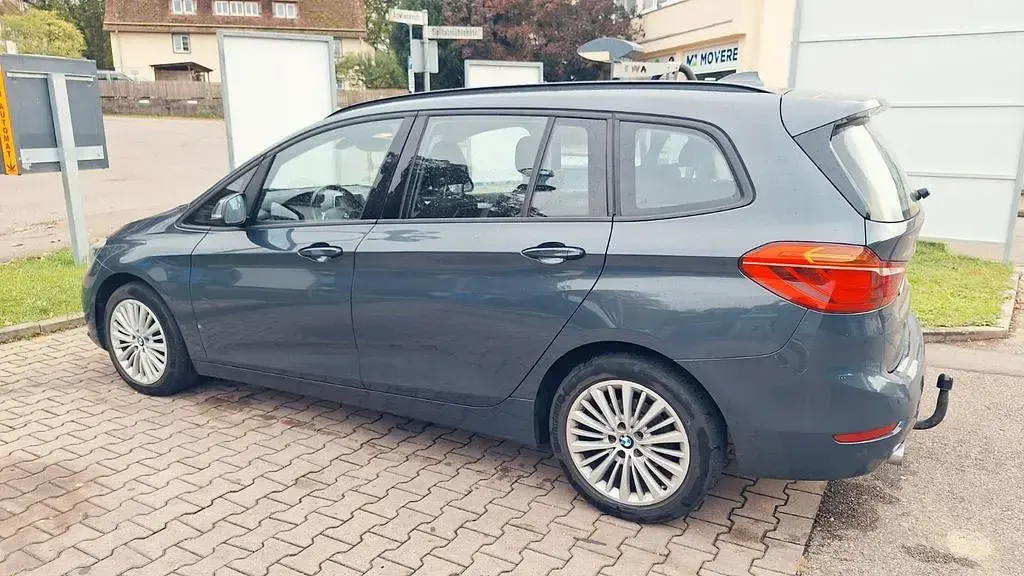 Gebraucht BMW 216 150 PS (110 kW) 2015 Blau Van / Kleinbus