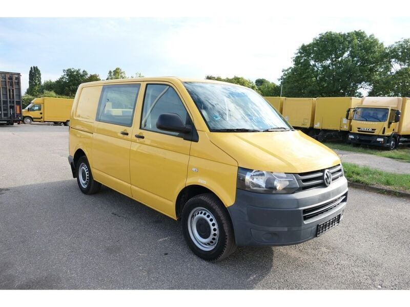 Gebraucht VW T5 84 PS (61 kW) 2011 Ginstergelb r1032 Van