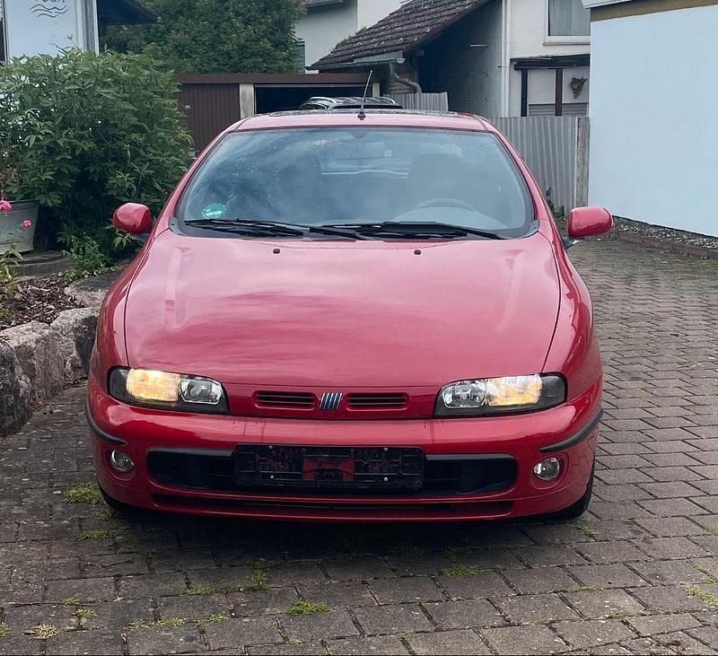Rot Gebraucht 1998 Fiat Brava Kleinwagen | 999 € - Bild 1/4