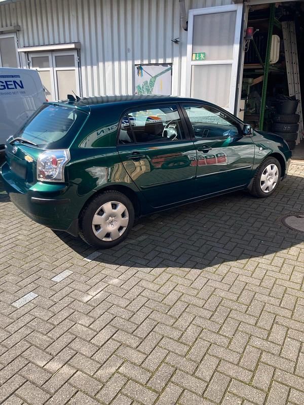 Gebraucht Toyota Corolla 96 PS (70 kW) 2002 Grün Limousine