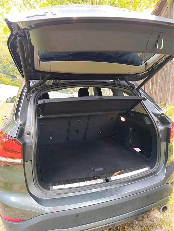 Gebraucht BMW X1 Sport Line 150 PS (110 kW) 2022 Grau SUV
