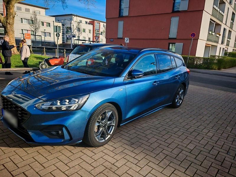 Gebraucht Ford Focus ST-Line 150 PS (110 kW) 2020 Blau Kombi
