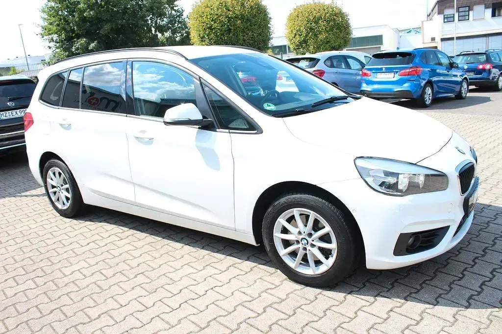 Gebraucht BMW 218 Advantage 136 PS (100 kW) 2016 Weiß Van / Kleinbus