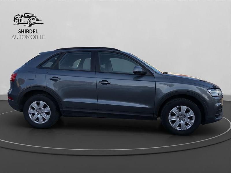 Gebraucht Audi Q3 Basis 150 PS (110 kW) 2016 Grau SUV