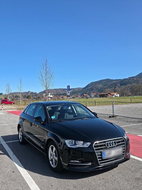 Gebraucht Audi A3 Sportback 150 PS (110 kW) 2014 Schwarz Kleinwagen