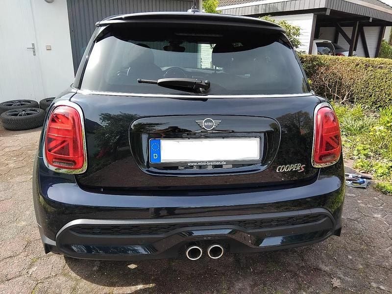 Gebraucht Mini Cooper S Classic 178 PS (130 kW) 2022 Schwarz Kleinwagen