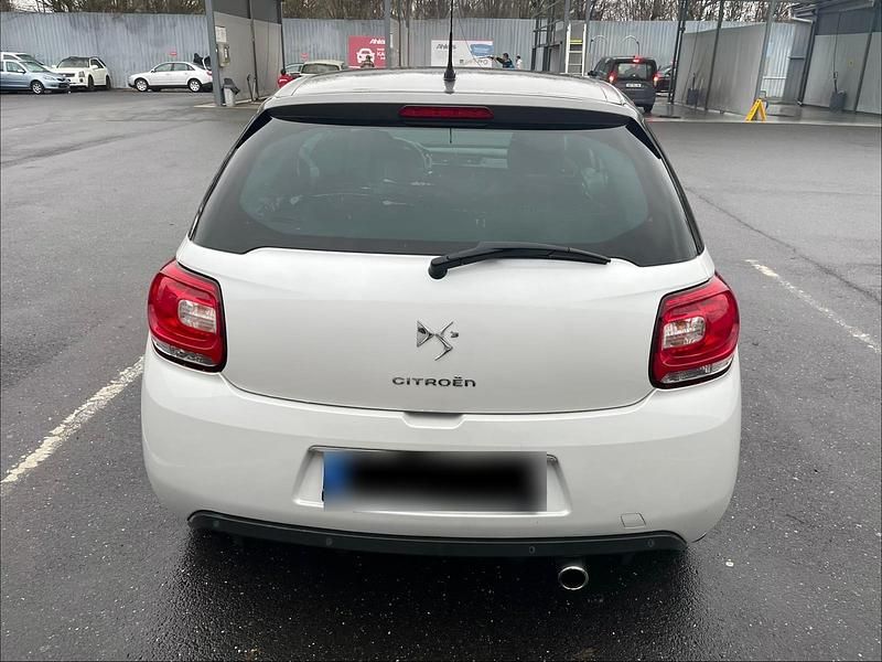 Gebraucht Citroën DS3 109 PS (80 kW) 2015 Weiß Limousine