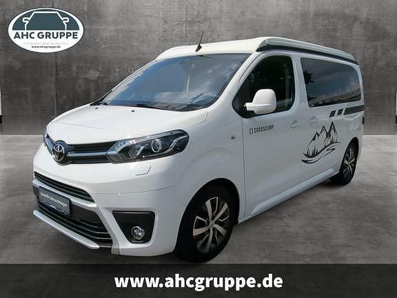 Schaumweiß Gebraucht 2022 Toyota Proace Verso Comfort Van / Kleinbus | 47.990 € - Bild 1/4
