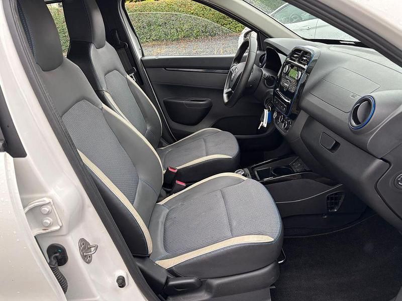 Gebraucht Dacia Spring Comfort 33 kW (45 PS) 2022 Weiß Kleinwagen